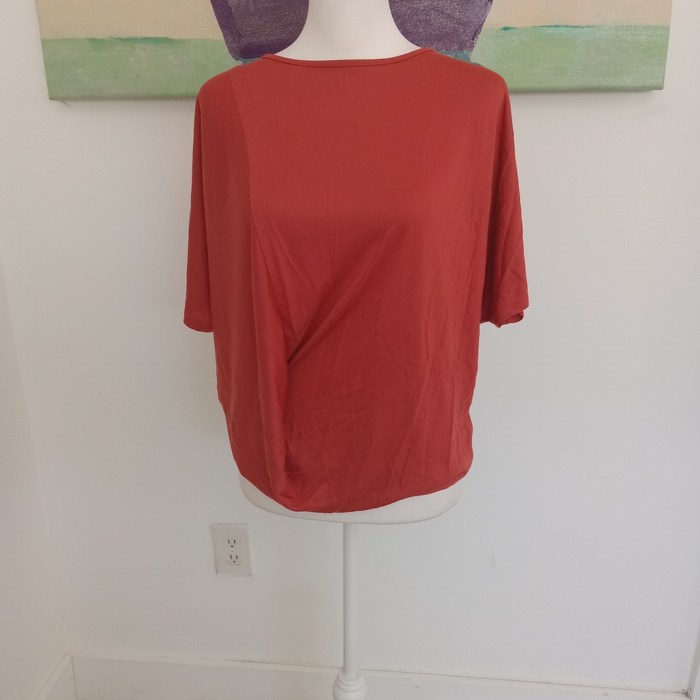 Athleta Women's Short Sleeve Red Tee